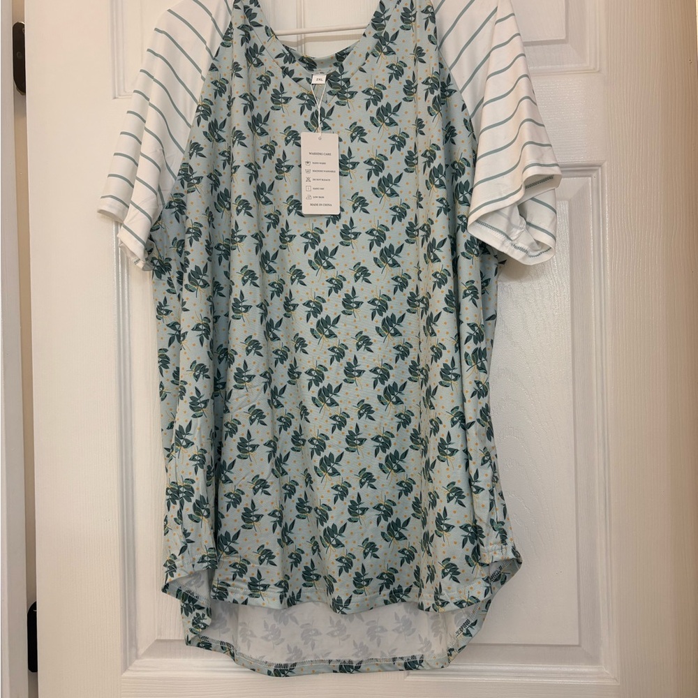 Vislily Floral and Striped Top - Picture 2 of 3